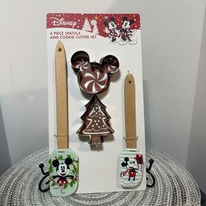 Disney Mickey Mouse Spatulas and Cookie Cutters Set of 4 NWT
